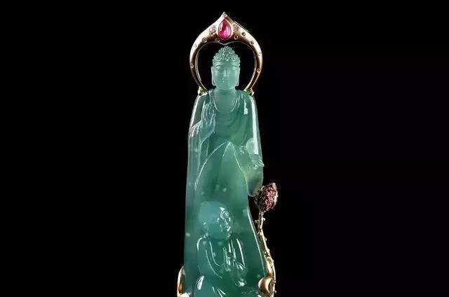 「达成珠宝」翡翠价格一般多少钱？最清晰的翡翠价格对照表  第1张