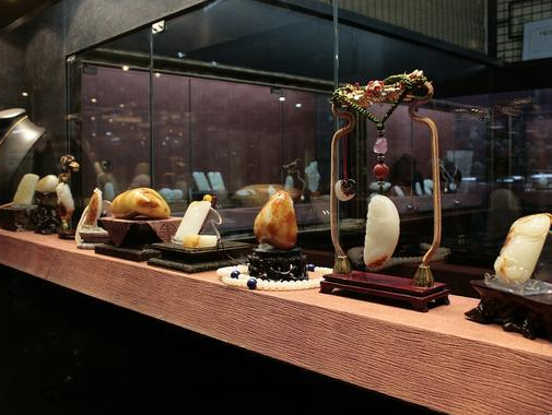 为什么玉石的价格之间差距那么大？  第2张