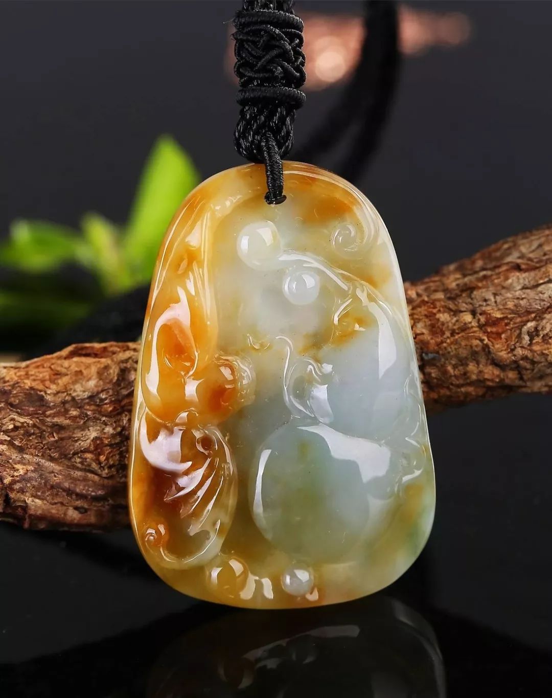 黄翡的价格高吗？黄翡与绿翡翠，哪种更好？  第8张