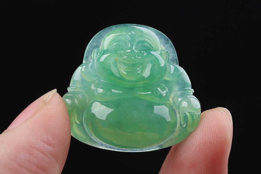 缅甸冰种天然翡翠戒指瑞丽买翡翠好吗 买翡翠去什么地方买比较好   第2张