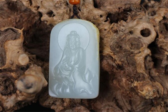 翡翠糯种和豆种差别女人戴观音的讲究，女戴观音的禁忌   第2张