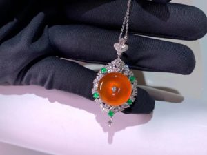 非常精致绝品无烧红翡翡翠平安扣   第4张