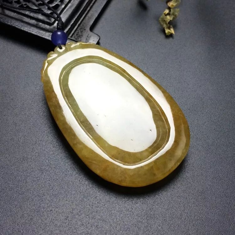 黄翡一般多少钱可以买到？快来跟我一起了解这些知识！  第6张