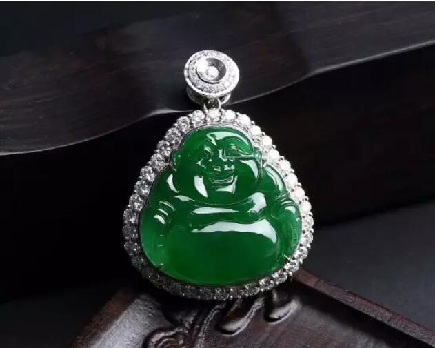 了解绿色翡翠的市场行情 你都知道吗  第1张