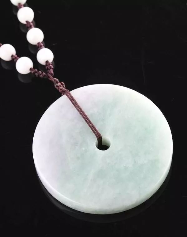 为何有些翡翠A货售价才几百元？这样的翡翠值得入手吗？  第12张