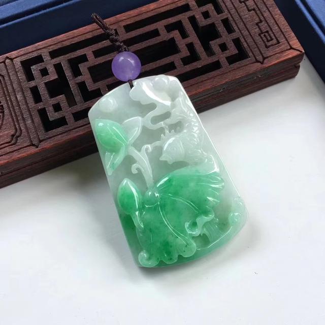 购买和田玉项链翡翠常见的辨别方法  第5张