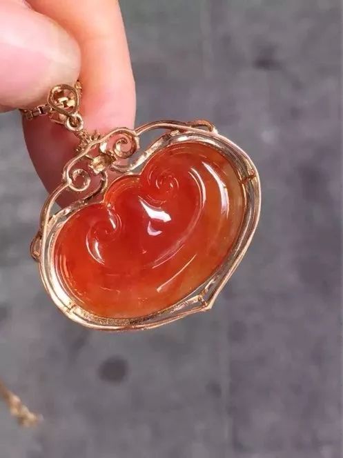 红翡是什么？可遇不可求的翡翠，说的就是它  第6张