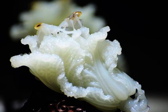 老帕敢翡翠原石特点翡翠价格逐年上升成为最热门投资收藏品远超古董字画，原因很简单  第5张