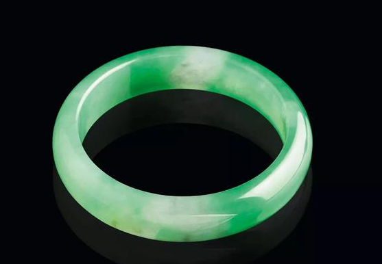 缅甸曼德勒翡翠直播翡翠中的绿，会越变越多吗？  第3张