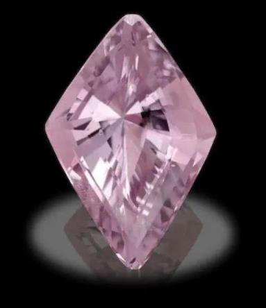 鱼形翡翠吊坠镶嵌盘点世界上那些最稀少最美丽的宝石！  第5张