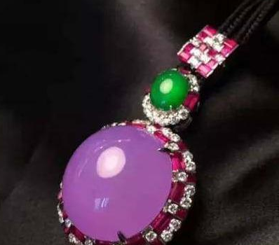 为什么有钱人都买玉，不去投资股市房产？   第5张