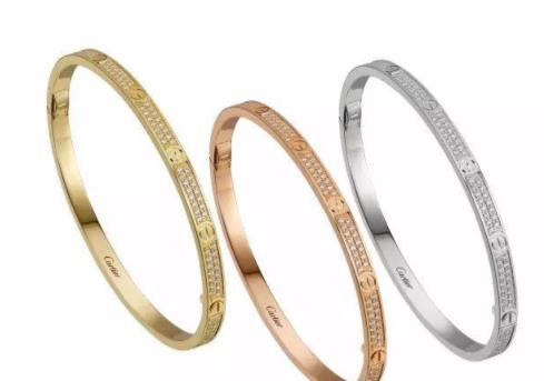 打灯发红木那翡翠原石如何大牌都用的K金首饰，与肤色这样搭配让你更有气质，你不知道吧！  第1张