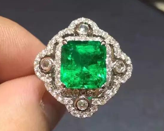 郑州翡翠鉴定骗局彩宝，珠宝市场的“新宠”  第7张