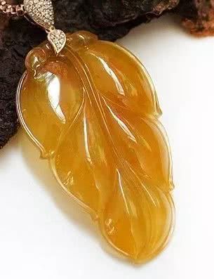 金翡翠又是什么品种？这样的翡翠能升值吗？  第2张