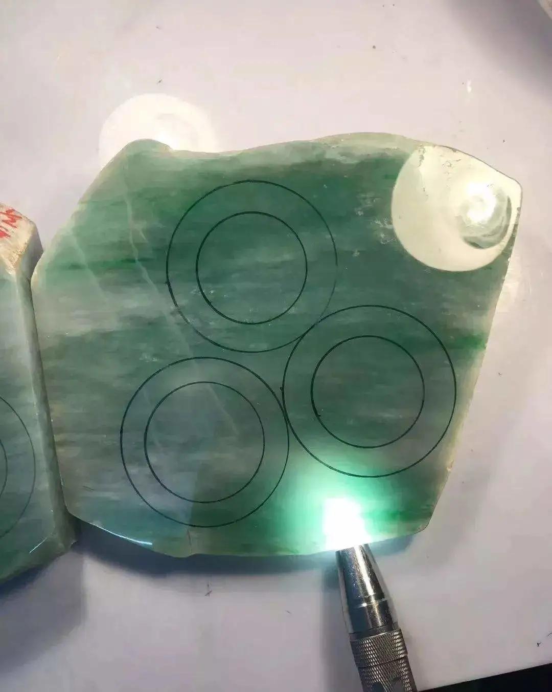 出口翡翠手镯价值2亿的翡翠手镯，听说是史上最贵？  第8张