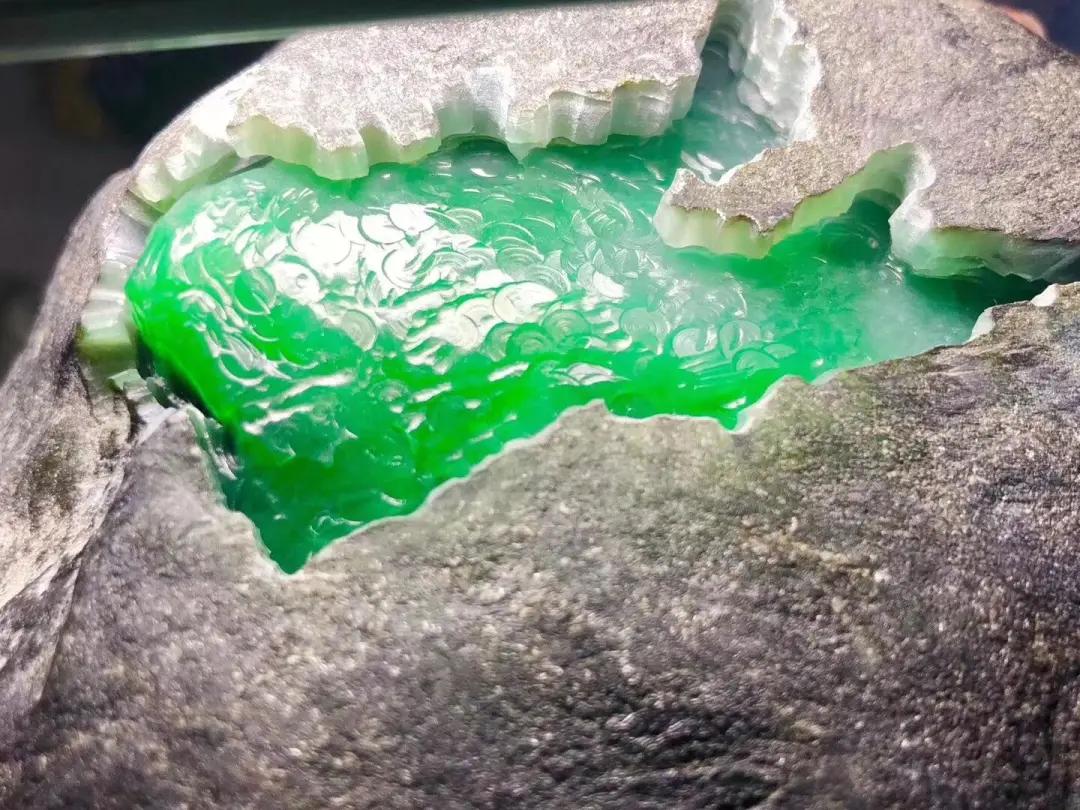 出口翡翠手镯价值2亿的翡翠手镯，听说是史上最贵？  第4张