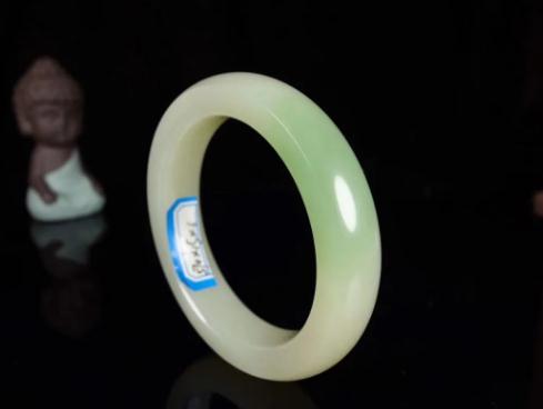 男款翡翠马鞍面戒指俄料——来自俄罗斯的玉石  第1张