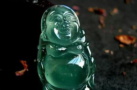 翡翠吊坠银项链它是传说中的翡翠，比冰种帝王绿还珍贵？  第2张