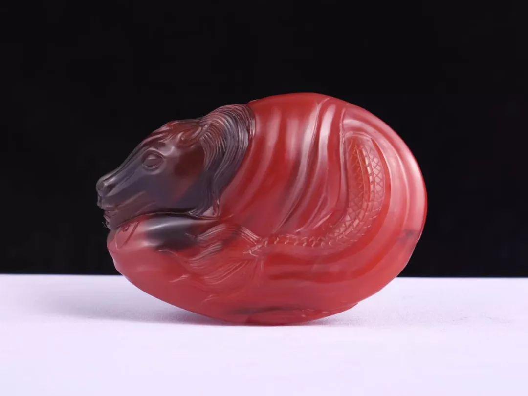 注色的翡翠手镯图片鲜为人知的异色南红之美  第6张