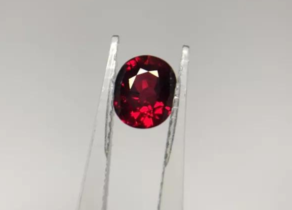 翡翠玉器批发价格超低彩色宝石价格多少？这个颜色的宝石5年价格翻五倍！  第21张