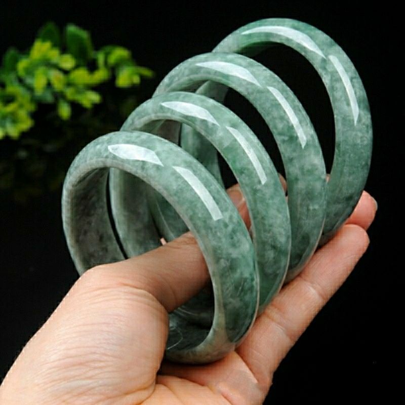 翡翠手镯断了还能修复吗五块五的翡翠，你敢买吗？  第4张