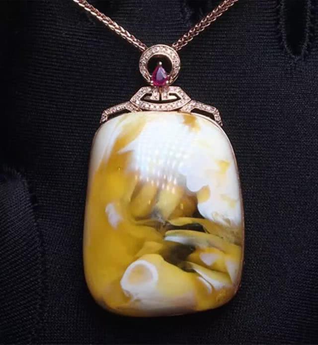 翡翠公盘缅甸原来琥珀和蜜蜡不一样，到底买哪个好？  第9张