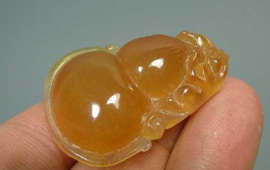 金翡翠又是什么品种？这样的翡翠能升值吗？  第3张