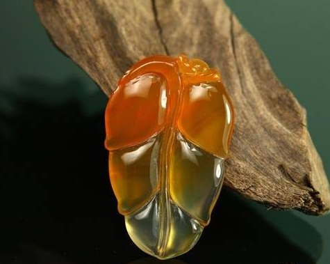 冰彩玉髓真的有收藏价值吗？  第1张