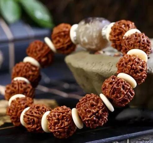 手串分男女，佩戴有讲究！  第4张