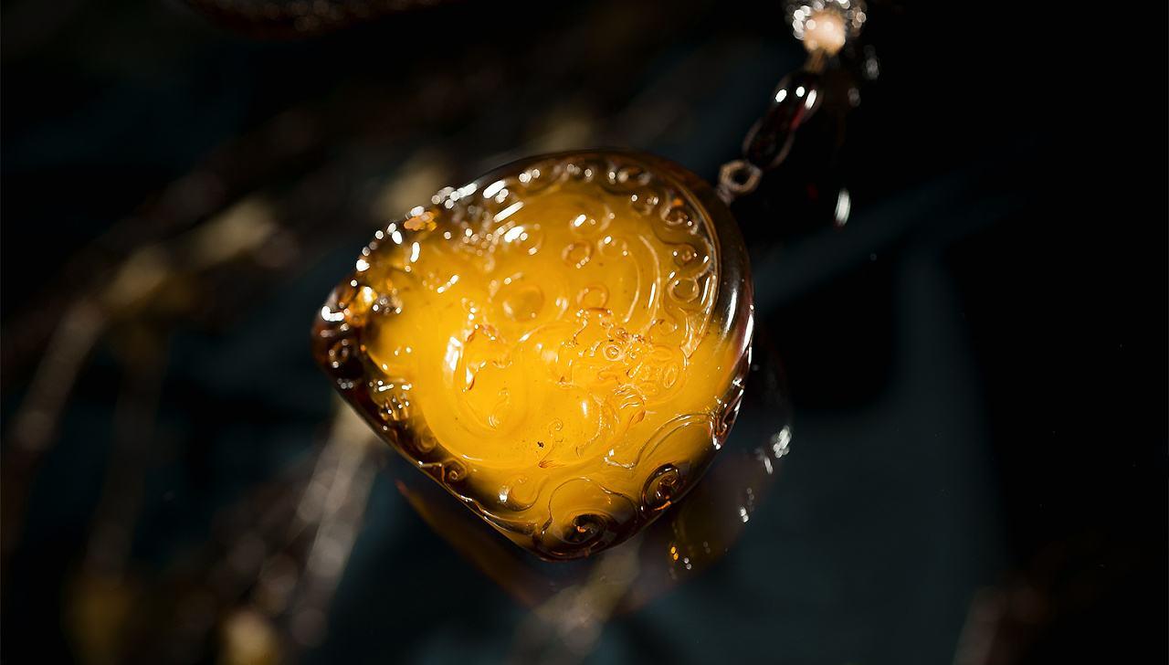 琥珀蜜蜡如何演变形成的？你真的了解琥珀蜜蜡吗？  第4张