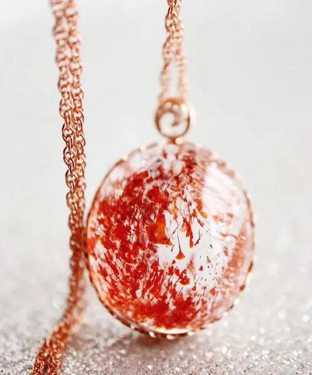 草莓晶和金草莓晶如何区别？  第1张