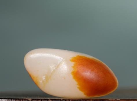 籽料收藏，雕or不雕，谁更有价值？  第2张