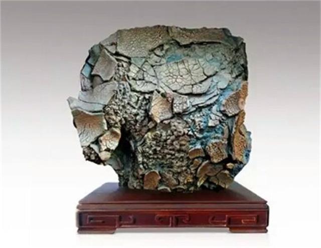 干白地白色翡翠手镯奇石、玉石、玛瑙哪一种未来升值空间大  第4张