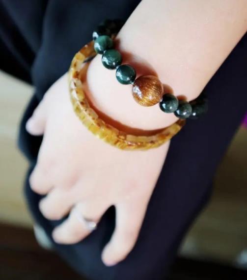 钛晶，青金石，绿发晶适合男士佩戴的晶石在这里！  第4张