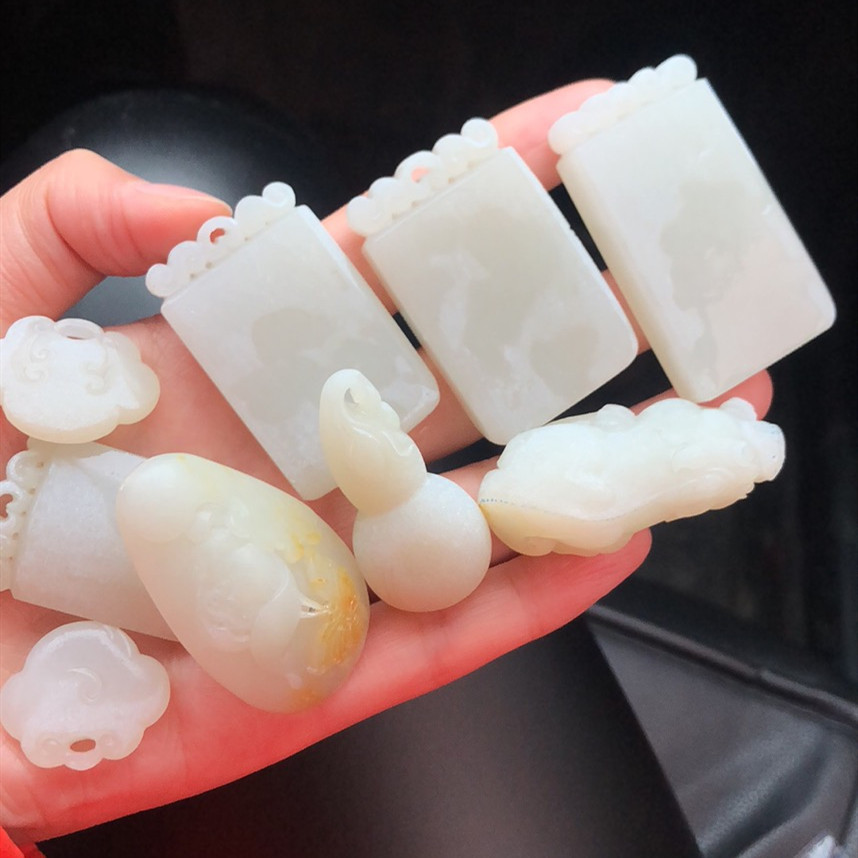 怎么给和田玉估价？有必要看看  第2张