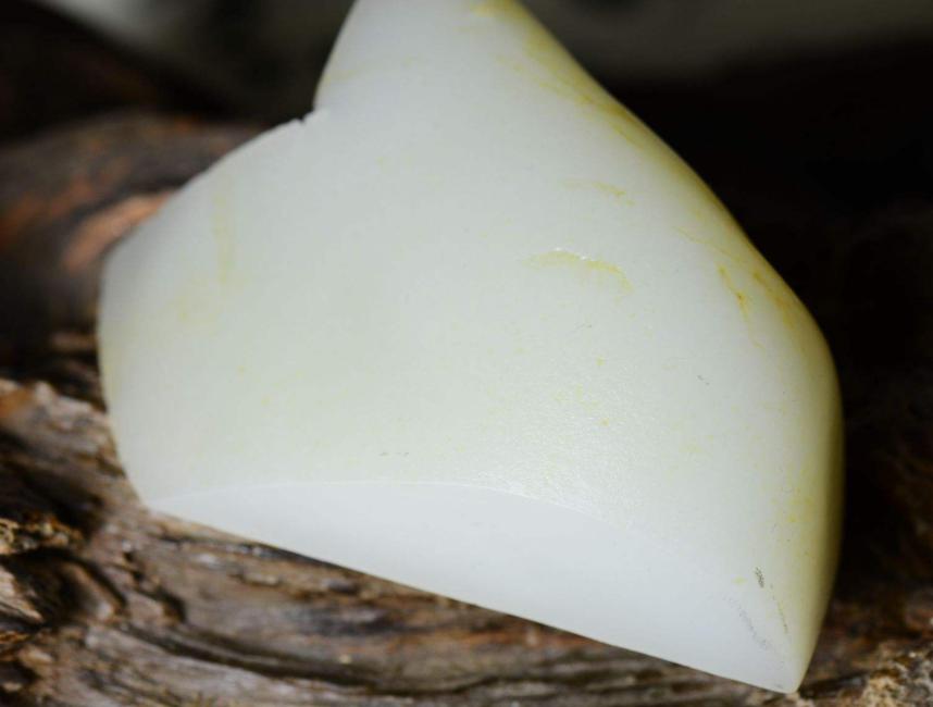 和田玉的籽料价格急剧上升，满级和田玉大料，才是收藏的利器！  第12张