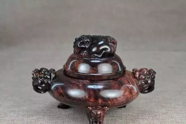 海南黄花梨为什么价格高？  第3张