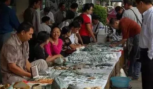 翡翠a货吊坠300元说清楚！玉石的价格到底是怎么定的？  第1张