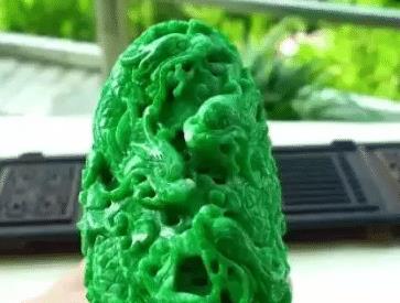 翡翠“色辣”为极品，那你知道翡翠“色辣”的评定标准是什么吗？  第6张