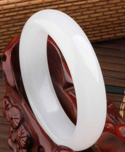 坑一个是一个，上过当的都看过来，这九种玉石慎买！  第9张