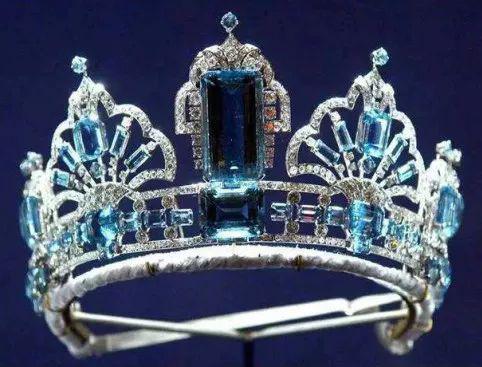 正阳绿翡翠挂件海蓝宝石虽然美，但不值钱？  第5张