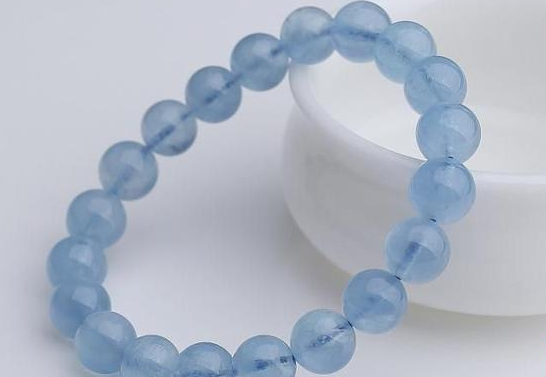 海蓝宝多少钱一克？  第2张