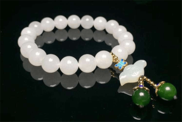 和田玉籽料手链怎么盘？教你如何盘出包浆！   第2张