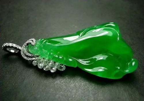 翡翠的“棉”对价格有什么影响？  第1张