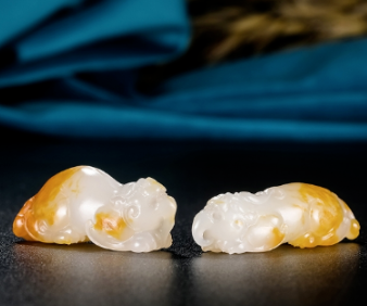 7亿翡翠手镯玉雕市场一蹶不振？玉器收藏市场持续过冬？  第1张