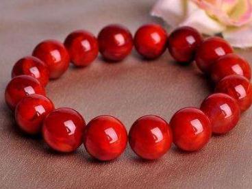 国内翡翠什么牌子好玉髓玛瑙是一样的吗？石英质玉是什么？  第3张