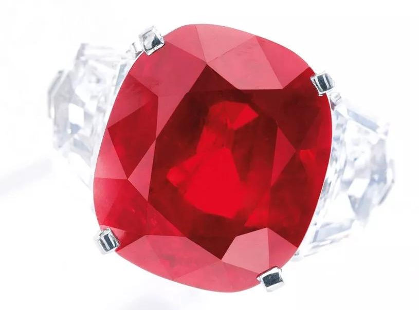 翡翠玉器批发价格超低彩色宝石价格多少？这个颜色的宝石5年价格翻五倍！  第3张