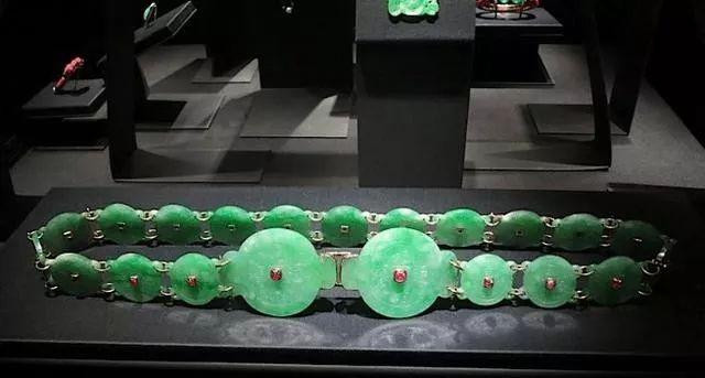 土豪又有新玩法？翡翠腰带了解一下？   第4张