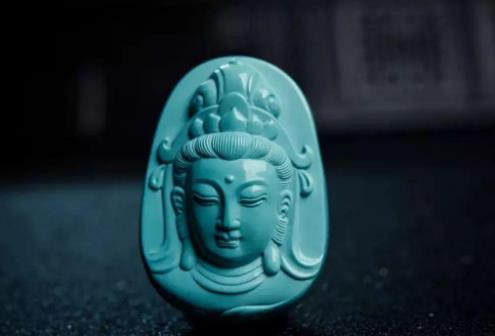 翡翠吊坠如意多少钱女王罕见的电视演讲，佩戴了绿松石胸针，绿松石热潮来了吗？  第7张