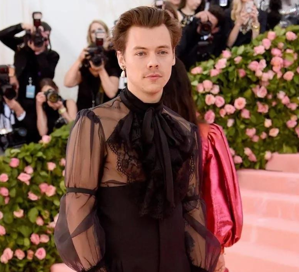 2020时尚新趋势：无性别珠宝回归  第9张